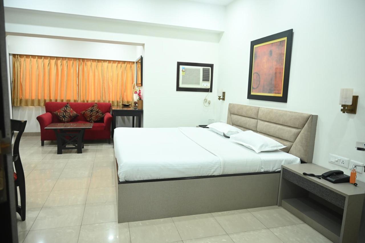 Elgin Suites Calcutta Exterior foto