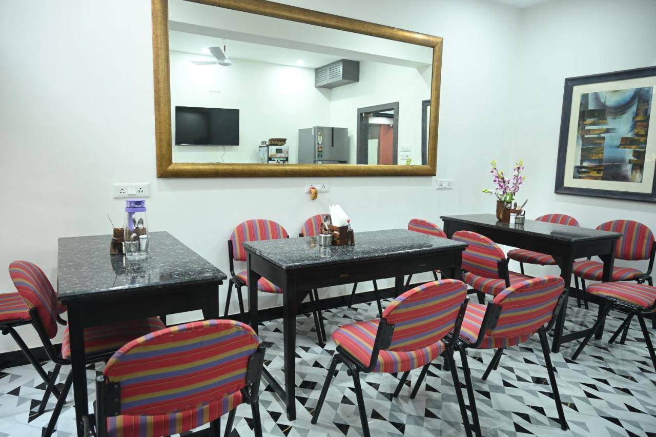 Elgin Suites Calcutta Exterior foto